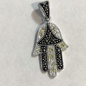 Silver Hamsa Pendant Necklace